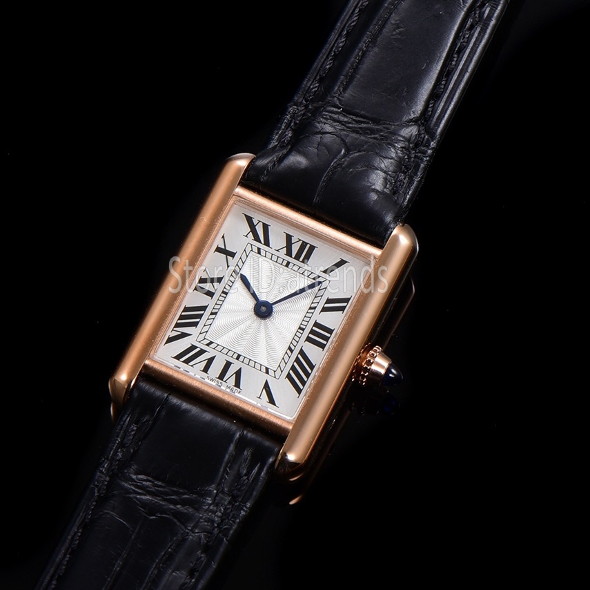 Super Top Fashion Quartz Watch Women Gold Dial Sapphire Glass Middle Small Size Black Leather Strap Wristwatch Classic Rectangle Design Ladies Dress Clock 1547, Rose gold;middle size
Super Top Fashion Quartz Watch Women Gold Dial Sapphire Glass Middle Small Size Black Leather Strap Wristwatch Classic Rectangle Design Ladies Dress Clock 1547, Rose gold;middle size