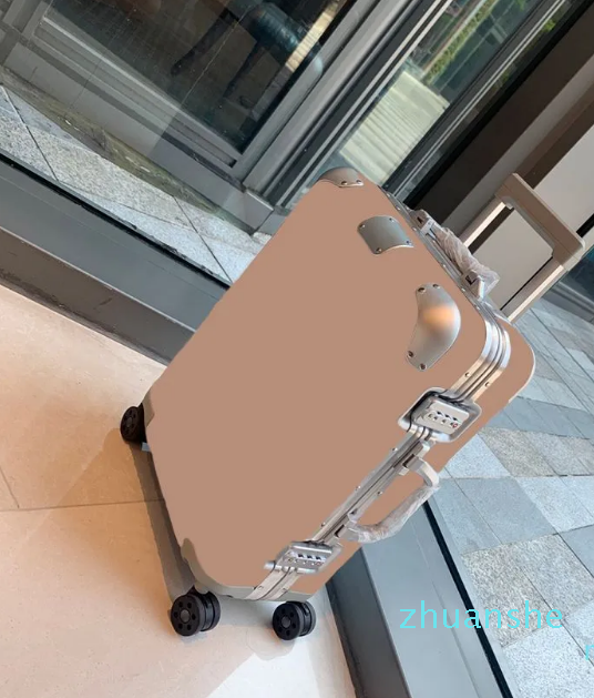suitcase Joint development designer Fashion bag Boarding box large capacity travel leisure holiday trolley case aluminum magnesium alloy
suitcase Joint development designer Fashion bag Boarding box large capacity travel leisure holiday trolley case aluminum magnesium alloy