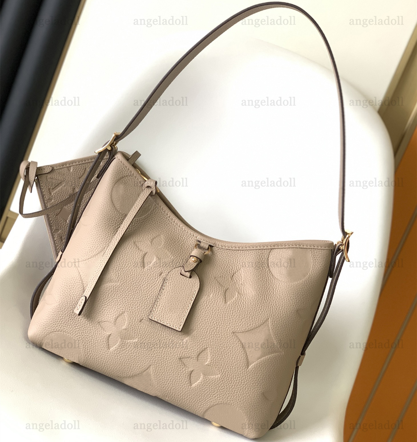 10A Mirror Quality Designers Small Carryall Hobo Bag 29cm Luxury Womens Real Leather Empreinte Purse Embossed Pattern Handbag Black Shoulder Bag With Small Pouch, About 29x24x12cm beige
10A Mirror Quality Designers Small Carryall Hobo Bag 29cm Luxury Womens Real Leather Empreinte Purse Embossed Pattern Handbag Black Shoulder Bag With Small Pouch, About 29x24x12cm beige
