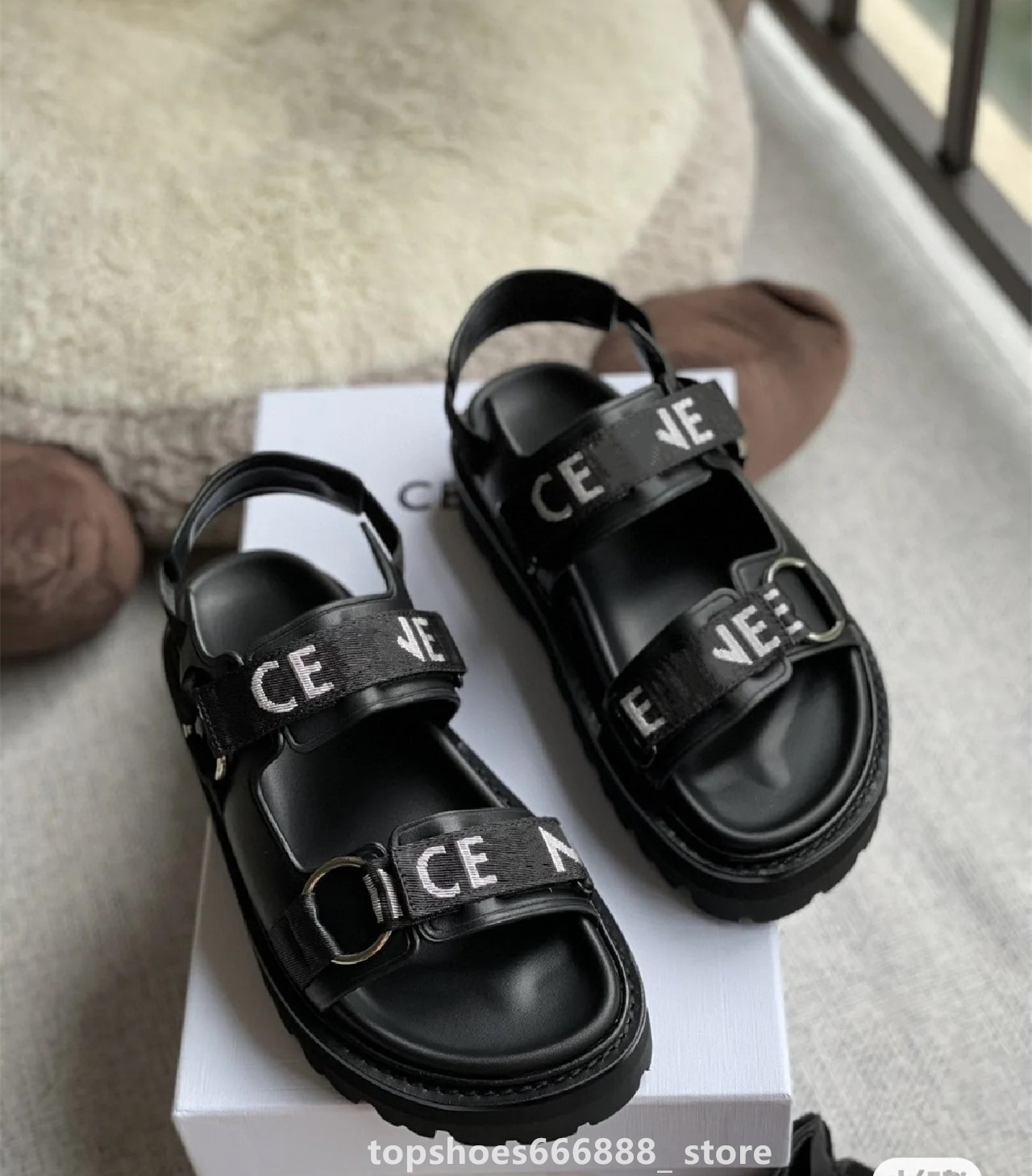 Paris 2023 NEW Summer Beach Sandals Cross Flats Slippers celica Chic Brand Designer Lady Loafer Mules Luxury Slides Women Elegant Canvas Shoes ce, T1 high quality
Paris 2023 NEW Summer Beach Sandals Cross Flats Slippers celica Chic Brand Designer Lady Loafer Mules Luxury Slides Women Elegant Canvas Shoes ce, T1 high quality