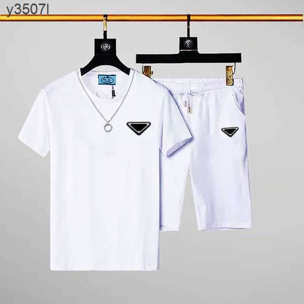 esigner Sweat Suit Two Piece Set Sports Sweatpants with Long Sleeve Man Short Pullover Running Sweatshirt Fashion sweat track suits 3XL JL47, White3
esigner Sweat Suit Two Piece Set Sports Sweatpants with Long Sleeve Man Short Pullover Running Sweatshirt Fashion sweat track suits 3XL JL47, White3