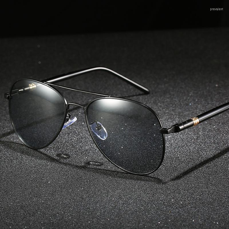 Sunglasses Fashion Bifocal Reading Glasses Men Polarized Color Changing Sunglass Clear Anti Blue Light Goggles Women Outdoor Retro
Sunglasses Fashion Bifocal Reading Glasses Men Polarized Color Changing Sunglass Clear Anti Blue Light Goggles Women Outdoor Retro