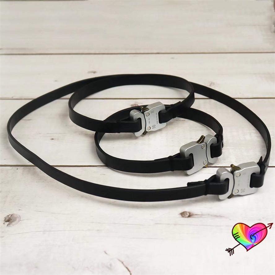 Bangle 2022 Black ALYX Micro Buckle Bracelet Men Women 1 1 High Quality Cow Leather 1017 ALYX 9SM Bracelets Classic Press Metal Button
Bangle 2022 Black ALYX Micro Buckle Bracelet Men Women 1 1 High Quality Cow Leather 1017 ALYX 9SM Bracelets Classic Press Metal Button