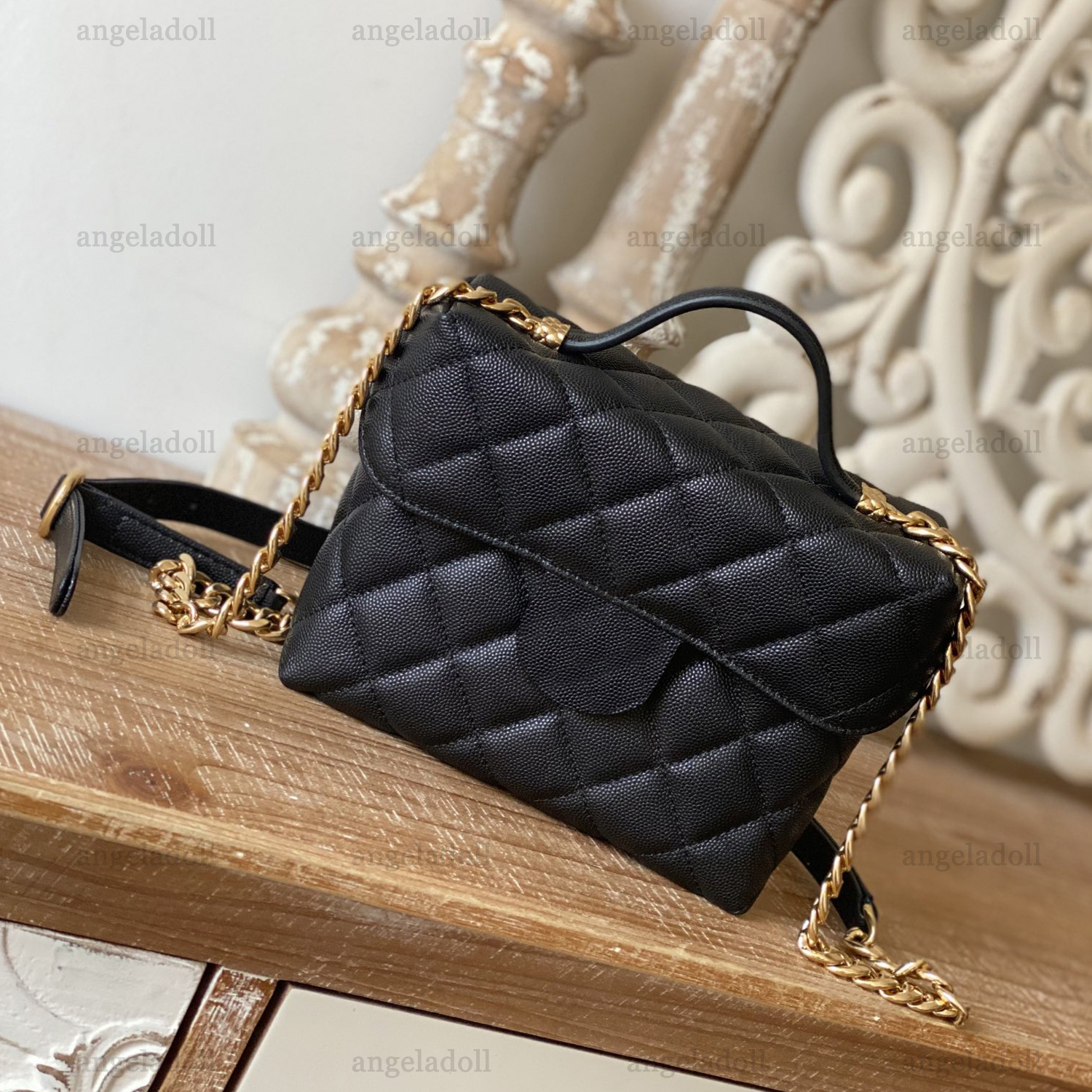 0A Mirror Quality Designers 17.5cm Small Vanity Case Luxury Womens Real Leather Box Bag Grained Calfskin Quilted Flap Purse Crossbody Black Shoulder Bag With Chip, About 14.5x17.5x7.5cm yellow
0A Mirror Quality Designers 17.5cm Small Vanity Case Luxury Womens Real Leather Box Bag Grained Calfskin Quilted Flap Purse Crossbody Black Shoulder Bag With Chip, About 14.5x17.5x7.5cm yellow