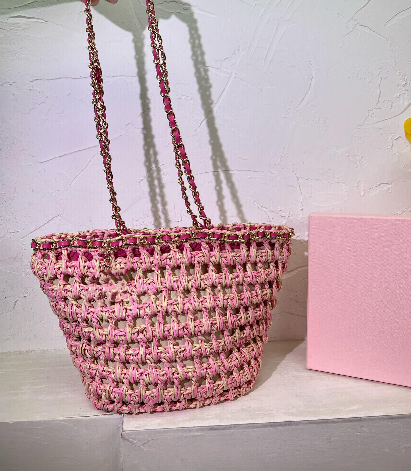 Designer grocery basket chain bag straw braided bag beach bag large capacity fashion bag, Red
Designer grocery basket chain bag straw braided bag beach bag large capacity fashion bag, Red