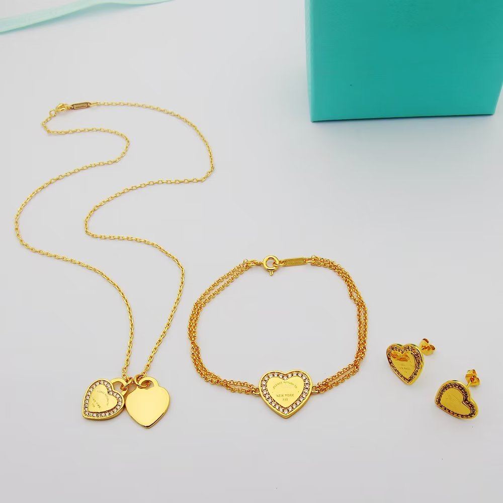 3 Colors Top Quality Brass Luxury Necklaces Heart Edge Diamond Bracelets Earrings Women Designer Sets
3 Colors Top Quality Brass Luxury Necklaces Heart Edge Diamond Bracelets Earrings Women Designer Sets