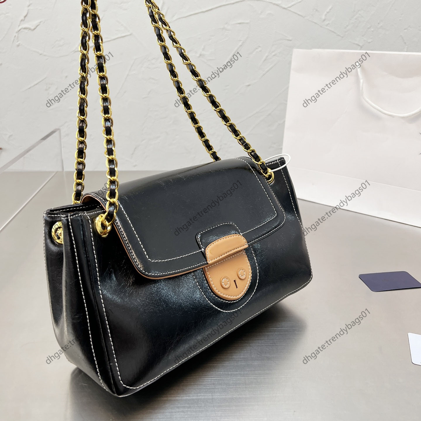 Fashion Bags designer bag luxurys handbags chain crossbody bags for women women latest fashion totes leather tote bag high quality versatile sac de luxe femme Bag, Black
Fashion Bags designer bag luxurys handbags chain crossbody bags for women women latest fashion totes leather tote bag high quality versatile sac de luxe femme Bag, Black