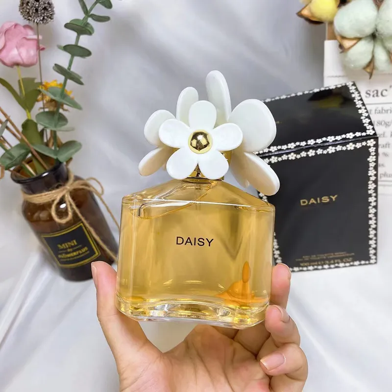 parfum designer perfume cologne men perfumes fragrances for woman perfume spray 100ml EDT fast postage charming floral fruity smell for any
parfum designer perfume cologne men perfumes fragrances for woman perfume spray 100ml EDT fast postage charming floral fruity smell for any