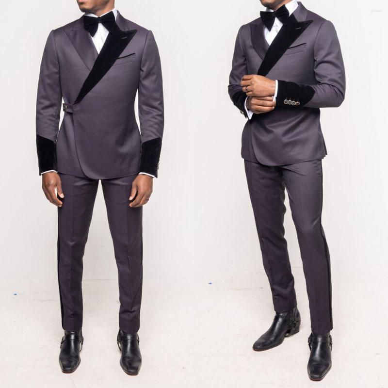 Men's Suits Men's Suit 2 Pieces Blazer Pants Peaked Lapel One Button Velvet Groom Plus Size Formal Work Wear Tailored Costume Homme, Burgundy
Men's Suits Men's Suit 2 Pieces Blazer Pants Peaked Lapel One Button Velvet Groom Plus Size Formal Work Wear Tailored Costume Homme, Burgundy