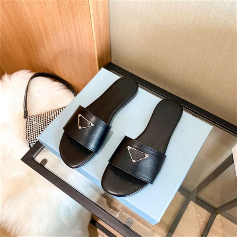 2023 New Women's Slippers with Triangle Mark and Round Head Wearing Flat Bottom Beach Sandals Comfortable and Versatile Tourism Women's Shoes With Box
2023 New Women's Slippers with Triangle Mark and Round Head Wearing Flat Bottom Beach Sandals Comfortable and Versatile Tourism Women's Shoes With Box