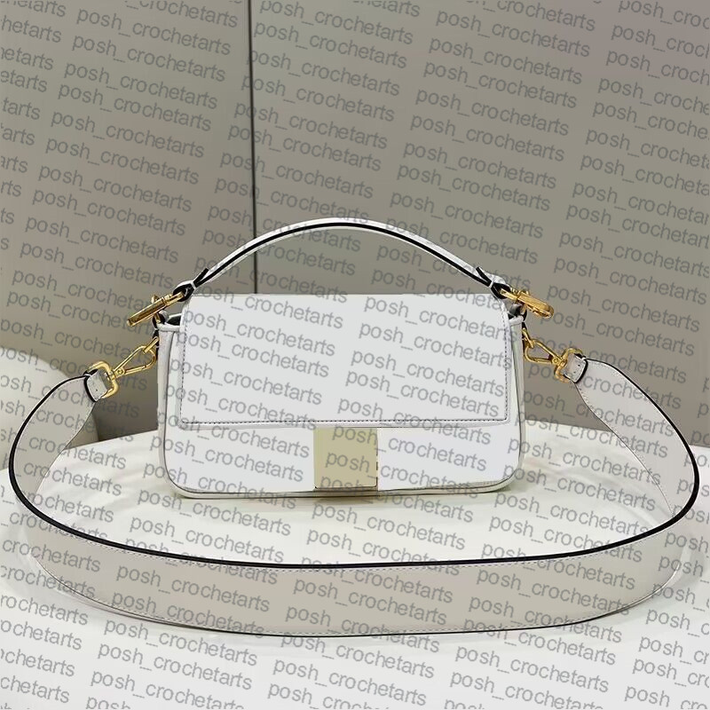 Fashion Canvas Shoulder Bags Embroided Style Flap Bag For Women's handbag Purses, Cream 
Fashion Canvas Shoulder Bags Embroided Style Flap Bag For Women's handbag Purses, Cream