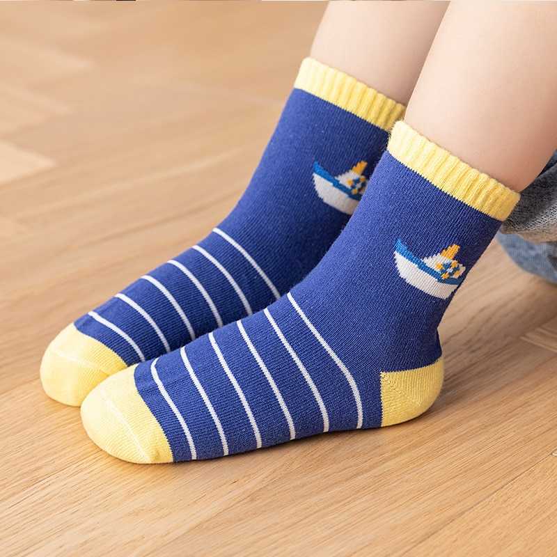 Socks 5 pairs of new autumn and winter children's striped sailboat boy socks ages 4-8 G220524
