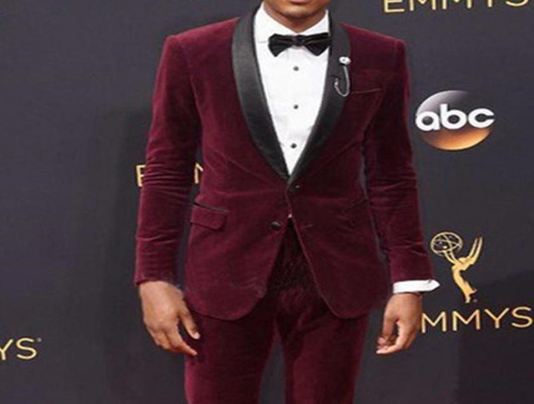 New Stylish Design Groom Tuxedos Two Button Dark Red Velvet Shawl Lapel Groomsmen Man Suit Mens Wedding Suits JacketPantsT7886651, Light gray
New Stylish Design Groom Tuxedos Two Button Dark Red Velvet Shawl Lapel Groomsmen Man Suit Mens Wedding Suits JacketPantsT7886651, Light gray