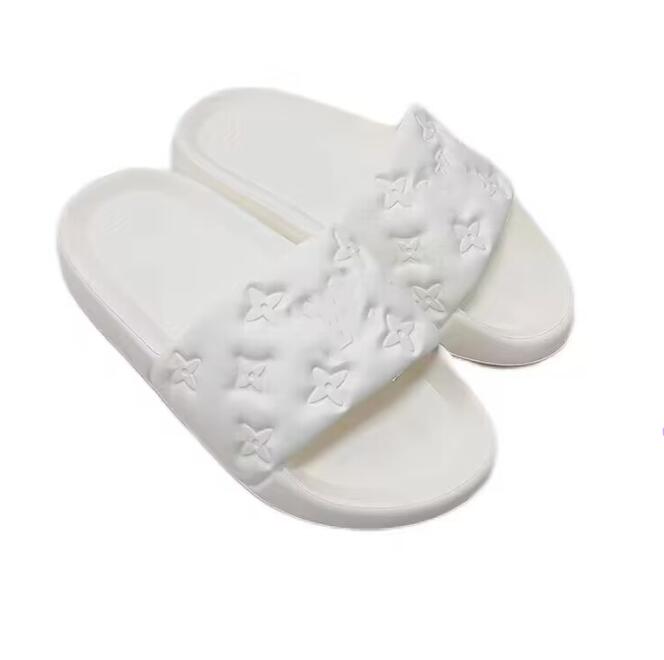 Newest Branded Women Woody Mules Flat Slipper Designer Lady Lettering Fabric Outdoor Leather Sole Slide Sandal size 35--44 V635, #7
Newest Branded Women Woody Mules Flat Slipper Designer Lady Lettering Fabric Outdoor Leather Sole Slide Sandal size 35--44 V635, #7