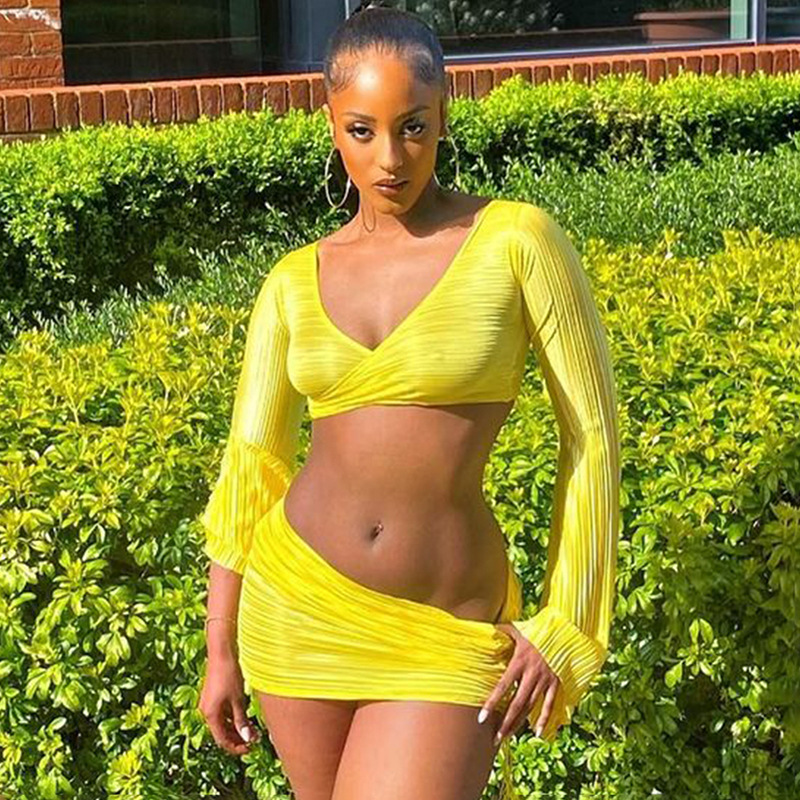 Sexy Womens Women's Two Piece Sets New Pit Strip Solid Color Long Sleeve Chest Wrap Top Draw Rope Short Skirt Casual Suit
Sexy Womens Women's Two Piece Sets New Pit Strip Solid Color Long Sleeve Chest Wrap Top Draw Rope Short Skirt Casual Suit