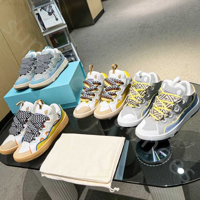 2023 Designers mesh woven Lace-up shoes style extraordinary sneaker embossed Leather Curb sneakers mens womens in nappa calfskin Trainers
2023 Designers mesh woven Lace-up shoes style extraordinary sneaker embossed Leather Curb sneakers mens womens in nappa calfskin Trainers