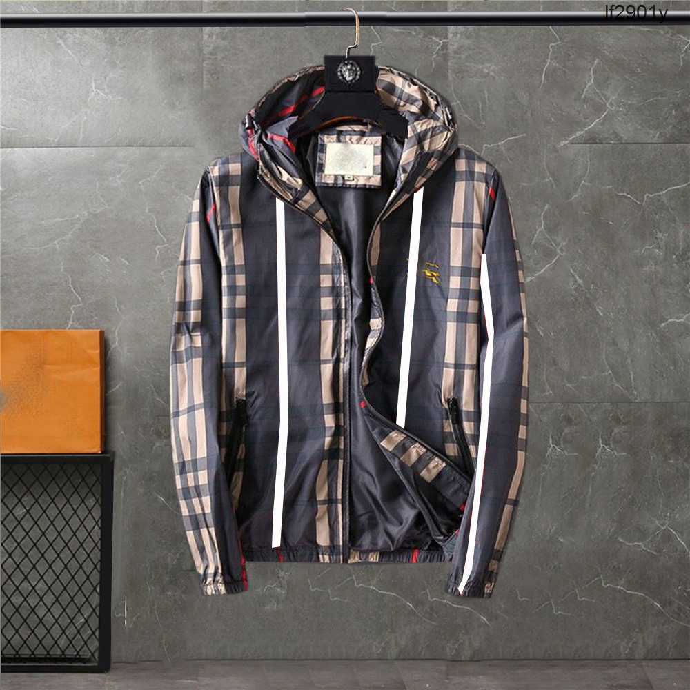 Mens jacket designer black and white standup collar classic checked brand fashion multistyle hooded sport trench coat waterproof windproof casual zipp MJLS
Mens jacket designer black and white standup collar classic checked brand fashion multistyle hooded sport trench coat waterproof windproof casual zipp MJLS