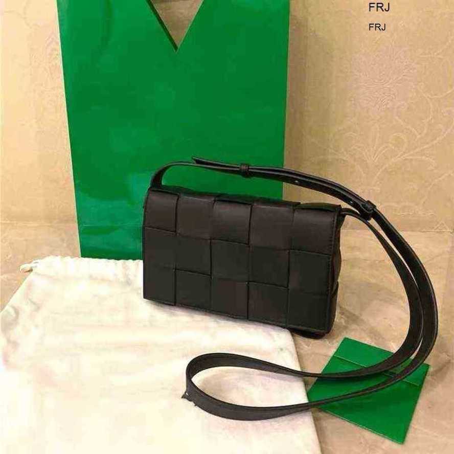 Designer Bottegas Bags Venetas Cassettes Divani New Woven Single Shoulder Messenger Magnetic Buckle Magic Cube Pillow Tofu Leisure Cowhide Womens 8aau Have Logo Fr, Pure white
Designer Bottegas Bags Venetas Cassettes Divani New Woven Single Shoulder Messenger Magnetic Buckle Magic Cube Pillow Tofu Leisure Cowhide Womens 8aau Have Logo Fr, Pure white