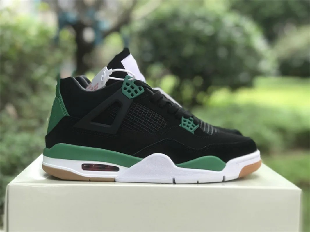 Authentic Jumpman 4s Low Black Green OG Basketball Shoes Mens Womens Top Quality Designer Outdoor Sneakers trainer Size Available Fast Ship With box
Authentic Jumpman 4s Low Black Green OG Basketball Shoes Mens Womens Top Quality Designer Outdoor Sneakers trainer Size Available Fast Ship With box
