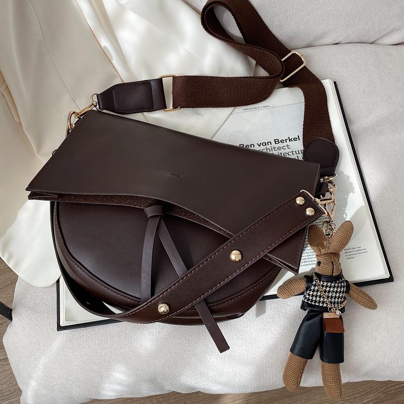 Evening Bags High-quality Wide-shoulder 2023 Women's Designer Large-capacity Fashion Autumn And Winter One-shoulder MessengerEvening Bag, Black
Evening Bags High-quality Wide-shoulder 2023 Women's Designer Large-capacity Fashion Autumn And Winter One-shoulder MessengerEvening Bag, Black