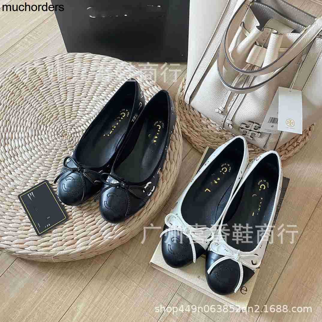 Small Fragrant Wind Printed Shallow Mouth Ballet Shoes 2023 Spring Summer Fashion New Original Standard Flat sole Single Shoe Women's Shoes, Black
Small Fragrant Wind Printed Shallow Mouth Ballet Shoes 2023 Spring Summer Fashion New Original Standard Flat sole Single Shoe Women's Shoes, Black