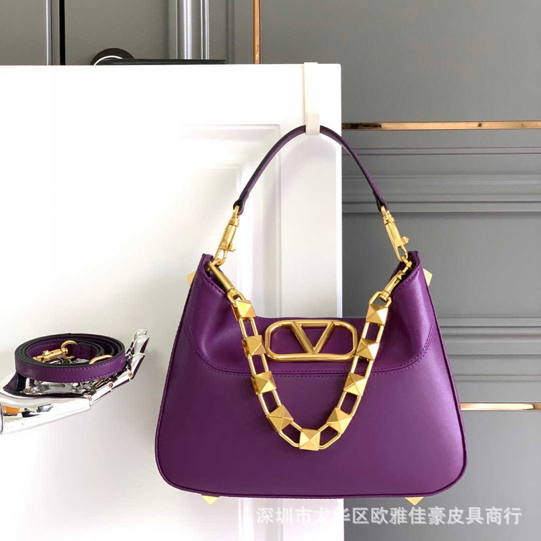 Women Beach Bags Crossbody Designer Valentino Bag Saddle Handbag Purse Wallet Bagpack Genuine Leather Underarm Rivet Cowhide Handbags, Black
Women Beach Bags Crossbody Designer Valentino Bag Saddle Handbag Purse Wallet Bagpack Genuine Leather Underarm Rivet Cowhide Handbags, Black