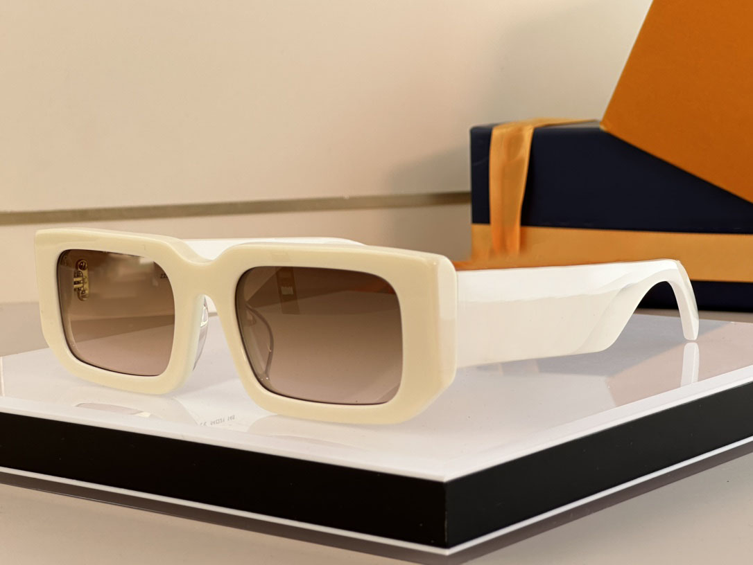 Hot mens sunglasses elegant box gradient lens summer sun protection party trendy fashionable versatile personality ladies sunglasses
Hot mens sunglasses elegant box gradient lens summer sun protection party trendy fashionable versatile personality ladies sunglasses
