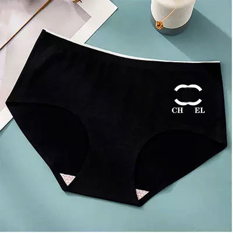 Designer Women underpants Ice Silk Underwear France Womens With Prints Lightweight and comfortable underwear Women's 5 colors