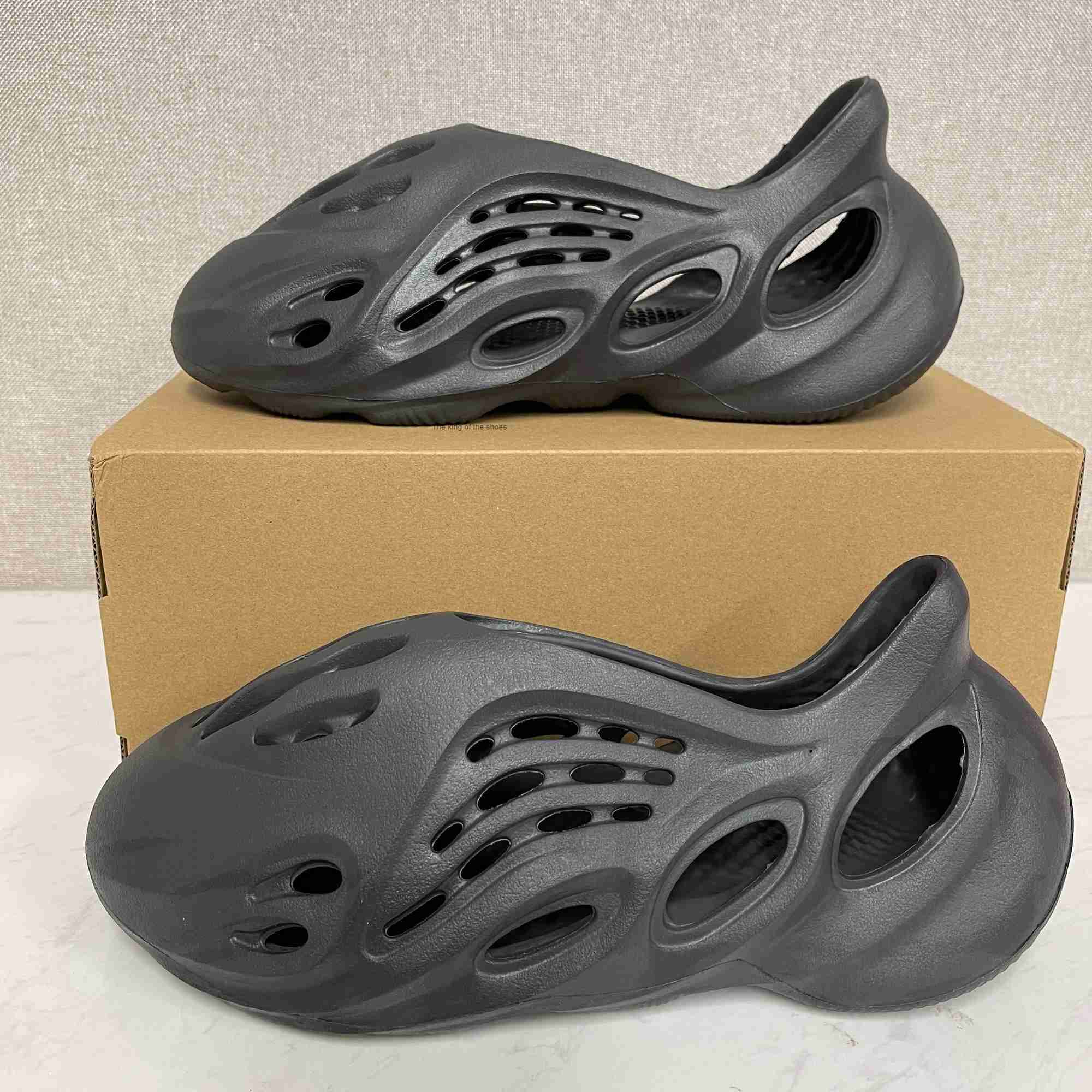 Mens Slides Designer Slippers Women Foam Runners Slides Ochre Onyx Resin Pure Bone Foam Runner Slipper Sandal Sand MX Moon Grey Cream Clay Mist
Mens Slides Designer Slippers Women Foam Runners Slides Ochre Onyx Resin Pure Bone Foam Runner Slipper Sandal Sand MX Moon Grey Cream Clay Mist