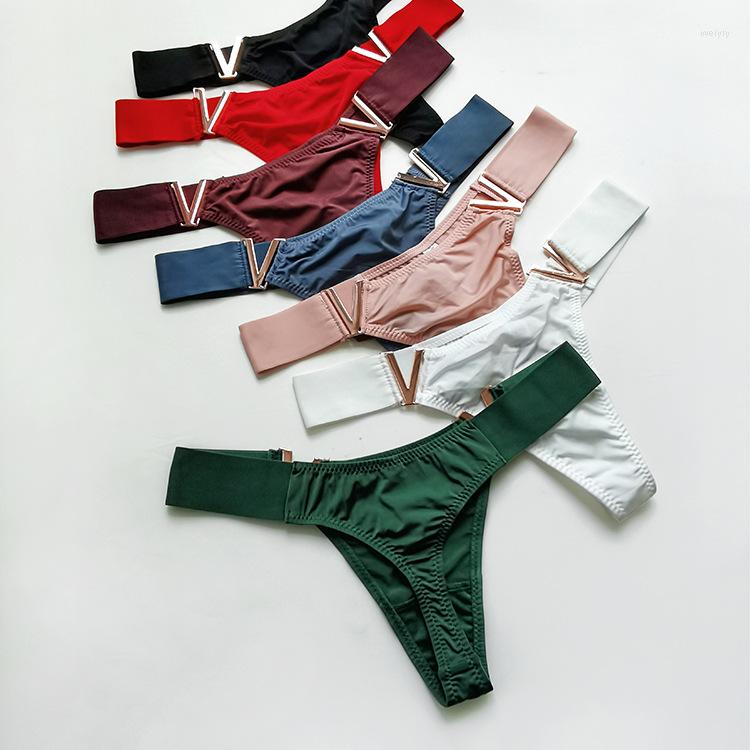 Women's Panties Europe And The United States Sexy V-shaped Metal Thong Sports Hip Lift Low Waist High Fork T Pants Women Lingerie Cute
Women's Panties Europe And The United States Sexy V-shaped Metal Thong Sports Hip Lift Low Waist High Fork T Pants Women Lingerie Cute