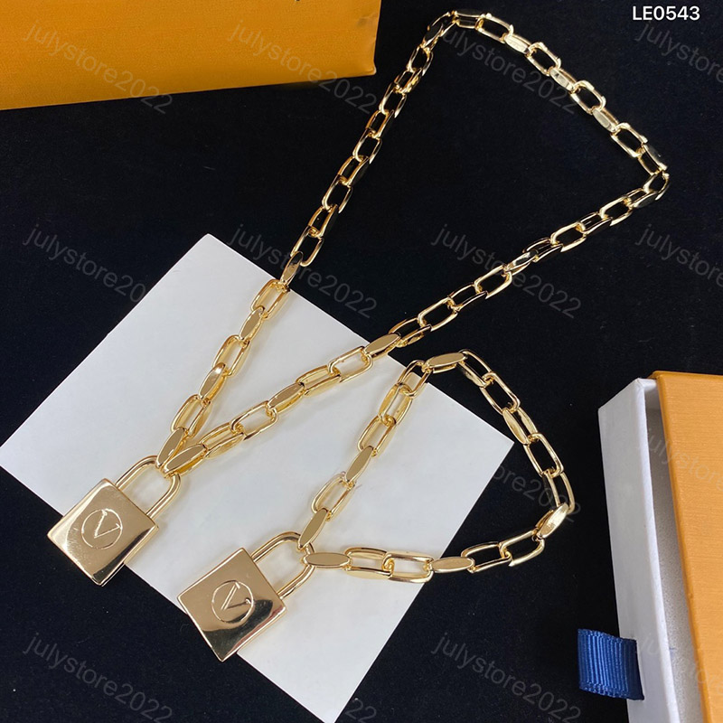 Designer Gold Necklaces Lock Pendant Luxury Jewelry Sets Gold Bracelet Cuban Links Choker Necklace Vintage Chunky Thick Link Chain for Women Mens Accessories Box
Designer Gold Necklaces Lock Pendant Luxury Jewelry Sets Gold Bracelet Cuban Links Choker Necklace Vintage Chunky Thick Link Chain for Women Mens Accessories Box
