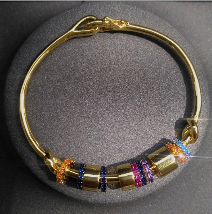 Bangle Color smart unique allmatch eightring full rhinestone women fashion simple classic bracelet
Bangle Color smart unique allmatch eightring full rhinestone women fashion simple classic bracelet