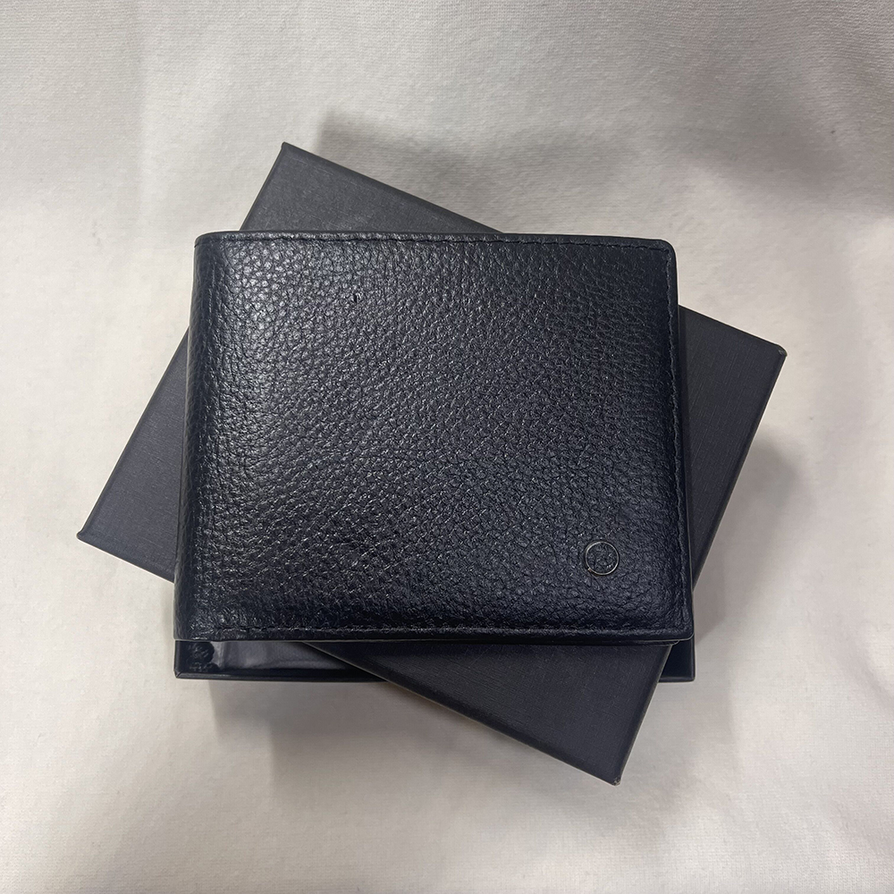 Wallet holder Luxury designer bag purse high -end men's hold card folding purses new women's mini wallets credit card coin key ring card slot and box, Black with box
Wallet holder Luxury designer bag purse high -end men's hold card folding purses new women's mini wallets credit card coin key ring card slot and box, Black with box