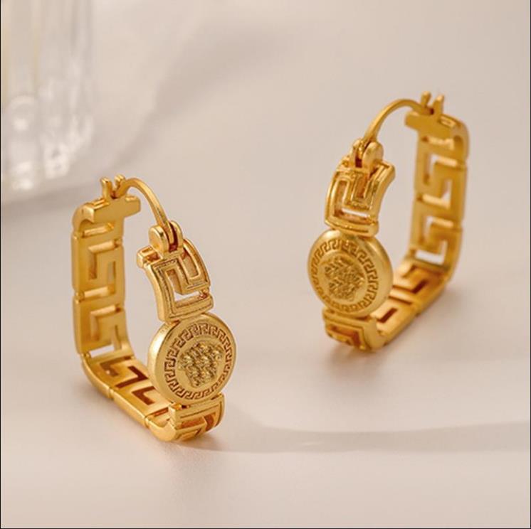 New designed Matte Statue Medieval Retro women Earrings Ear hoops studs Designer Jewelry E002e
New designed Matte Statue Medieval Retro women Earrings Ear hoops studs Designer Jewelry E002e