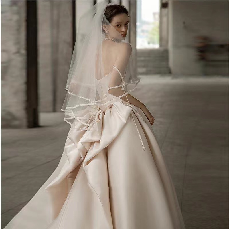 Elegant Beaded Wedding Dresses Mermaid With Detachable strap Ivory Satin Bride Dress Chapel Train Lace Applique Plus Size Bridal Gowns