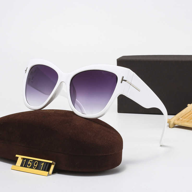 T-shaped fashionable large frame sunglasses for men and women, sunglasses for couples, concave shaped glasses, versatile, slimming and trendy glasses
T-shaped fashionable large frame sunglasses for men and women, sunglasses for couples, concave shaped glasses, versatile, slimming and trendy glasses