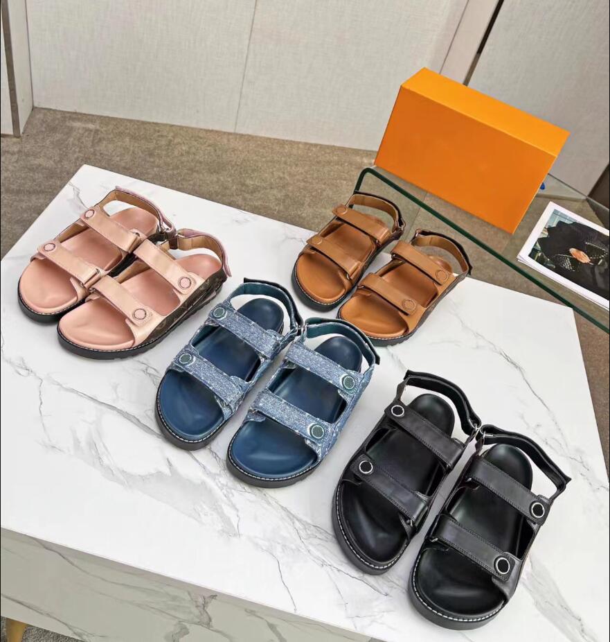 Luxury Designer Paseo Flat Comfortable Sandals Women Printed Denim Canvas Casual Slippers Size 35-42
Luxury Designer Paseo Flat Comfortable Sandals Women Printed Denim Canvas Casual Slippers Size 35-42