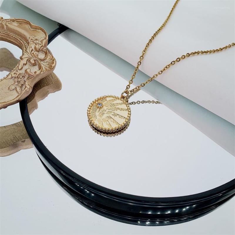 Pendant Necklaces Metal Coin Star Clavicle Necklace Zircon Women's Jewelry Accessories
Pendant Necklaces Metal Coin Star Clavicle Necklace Zircon Women's Jewelry Accessories