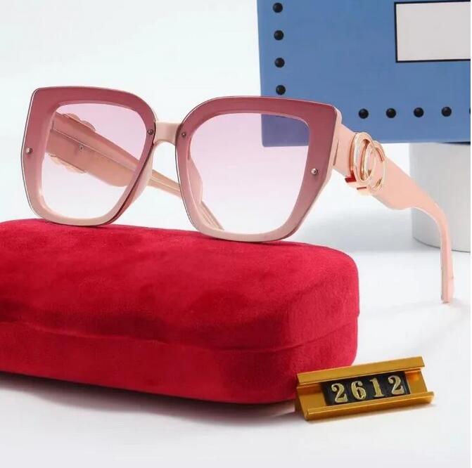 luxury Sunglasses Designer letter womens Mens Goggle senior Eyewear For Women eyeglasses frame Vintage Metal Sun Glasses
luxury Sunglasses Designer letter womens Mens Goggle senior Eyewear For Women eyeglasses frame Vintage Metal Sun Glasses