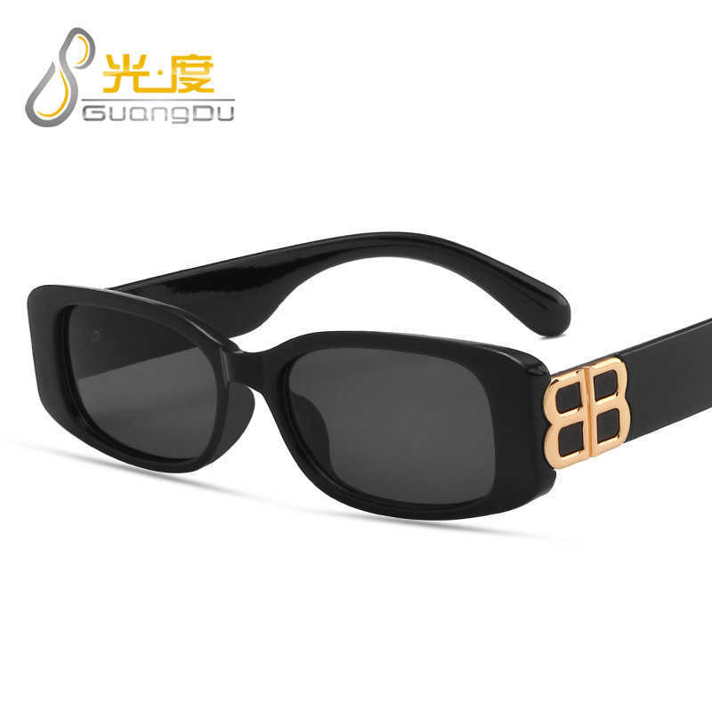Frames 2021 new small metal double B Women's personality net Red Sunglasses Fashion Glasses
Frames 2021 new small metal double B Women's personality net Red Sunglasses Fashion Glasses