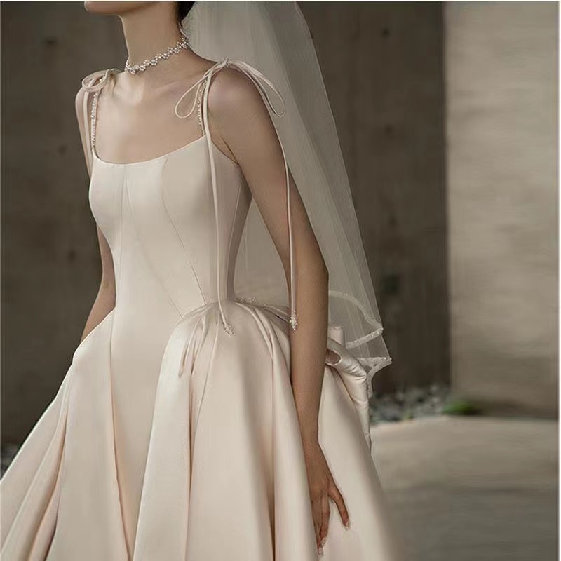 Elegant Beaded Wedding Dresses Mermaid With Detachable strap Ivory Satin Bride Dress Chapel Train Lace Applique Plus Size Bridal Gowns