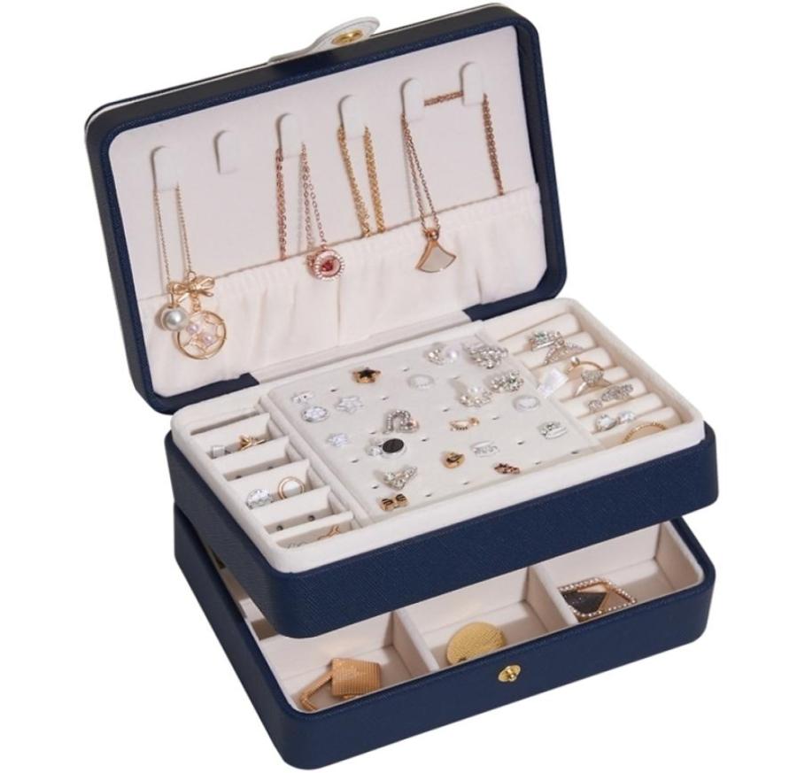 2 Layers Travel Portable Ear Stud Earrings Leather Jewelry Storage Box 2111059923352
2 Layers Travel Portable Ear Stud Earrings Leather Jewelry Storage Box 2111059923352