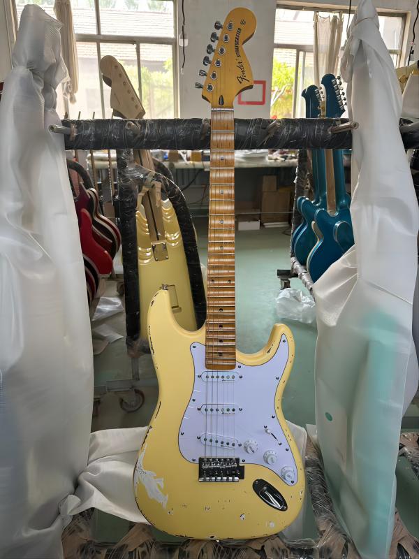 Hand Made Heavy Relic Masterbuilt Yngwie Malmsteen Play Loud Tribute ST Electric Guitar Maple Neck, Scalloped Fingerboard, Big Headstock369
Hand Made Heavy Relic Masterbuilt Yngwie Malmsteen Play Loud Tribute ST Electric Guitar Maple Neck, Scalloped Fingerboard, Big Headstock369
