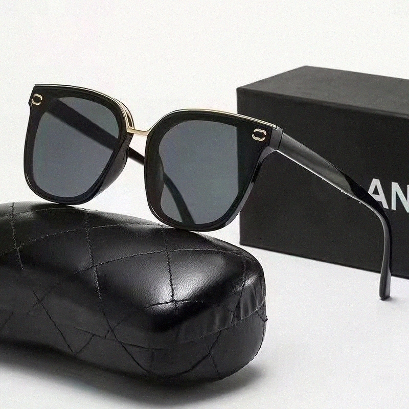 Luxury designer sunglasses Brand Channel Sunglasses Quality eyeglass Women Men Glasses Square Womens Sun glass UV400 lens Unisex With box
Luxury designer sunglasses Brand Channel Sunglasses Quality eyeglass Women Men Glasses Square Womens Sun glass UV400 lens Unisex With box