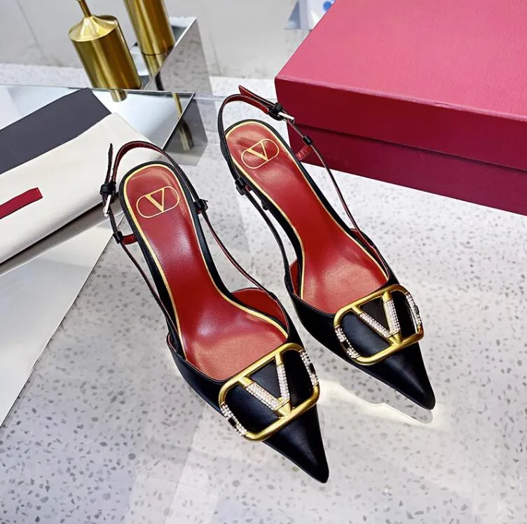 Luxury Brand High Heels Sandals Casual Shoes Women Classics Gold V-buckle Pointed Thin Heels Sexy Lady Wedding Shoes Nude Black Gold Blue Matte with Dust Bag 35-44
Luxury Brand High Heels Sandals Casual Shoes Women Classics Gold V-buckle Pointed Thin Heels Sexy Lady Wedding Shoes Nude Black Gold Blue Matte with Dust Bag 35-44