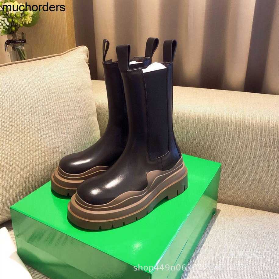 Family B Chelsea medium boots chimney boots Autumn and winter 2022 new wave pattern color big soled combat boots women's boots
Family B Chelsea medium boots chimney boots Autumn and winter 2022 new wave pattern color big soled combat boots women's boots