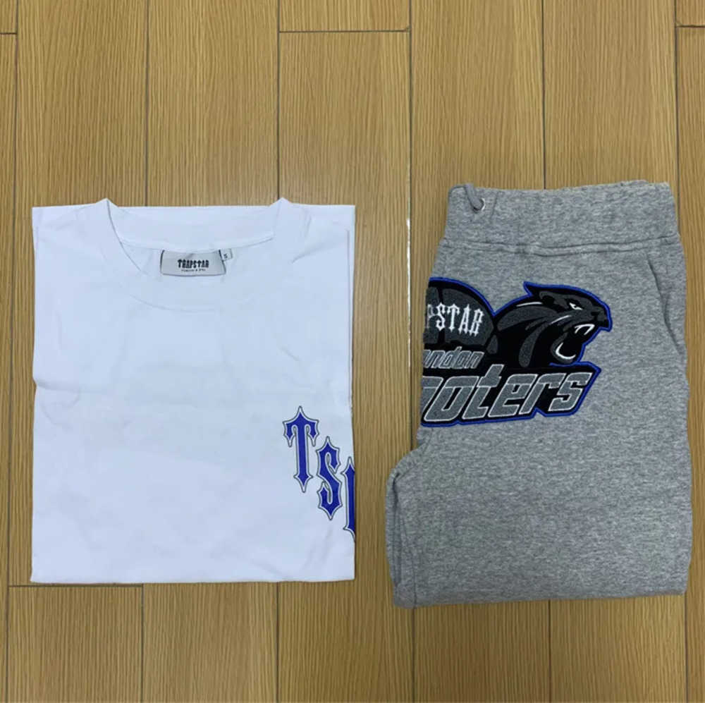 Motion design Cotton Clothes Short Set Summer Men Trapstar London Shooters Women Embroidereds Bottom Tracksuit A new trend 68ess, Purple
Motion design Cotton Clothes Short Set Summer Men Trapstar London Shooters Women Embroidereds Bottom Tracksuit A new trend 68ess, Purple