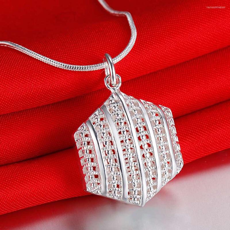 Pendant Necklaces Design Geometry Hollow Silver Color Necklace Fashion Party Jewelry For Women Top Quality Factory Outlet AN079
Pendant Necklaces Design Geometry Hollow Silver Color Necklace Fashion Party Jewelry For Women Top Quality Factory Outlet AN079