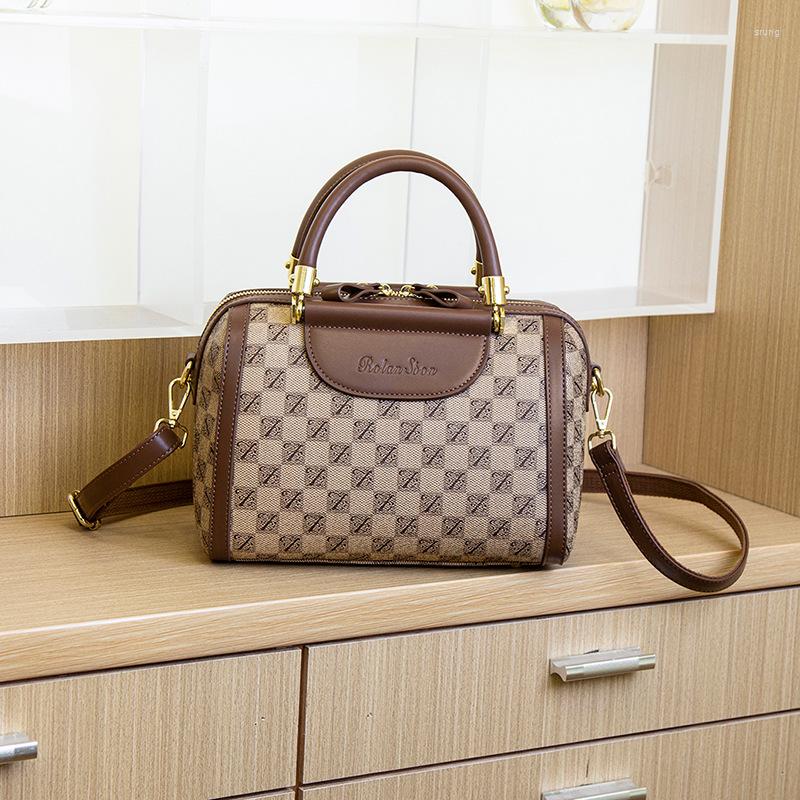 Evening Bags Handbags For Women 2023 Designer Luxury Vintage Printing Brands Female Tote Messenger Bag Crossbody Shoulder, Khaki plaid
Evening Bags Handbags For Women 2023 Designer Luxury Vintage Printing Brands Female Tote Messenger Bag Crossbody Shoulder, Khaki plaid