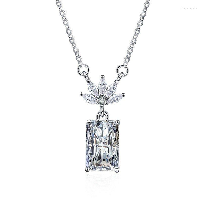 Pendant Necklaces 2023 Luxuryrectangle Silver Color On The Neck Necklace For Women Items With X6801
Pendant Necklaces 2023 Luxuryrectangle Silver Color On The Neck Necklace For Women Items With X6801